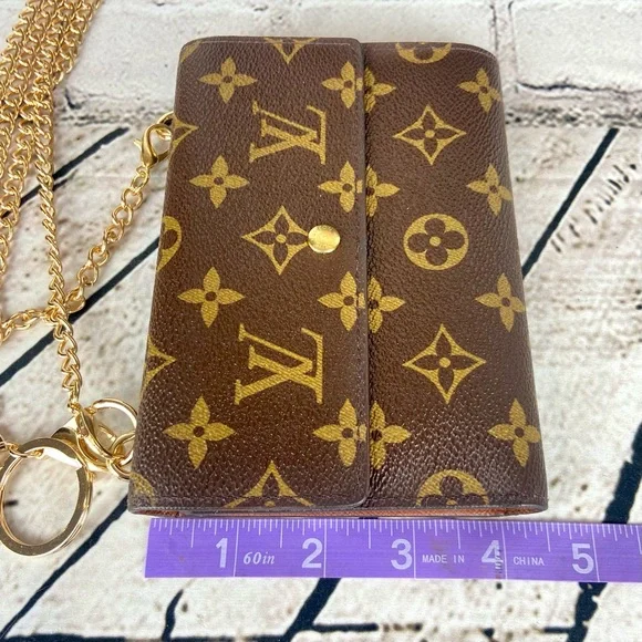 Louis Vuitton Etui Papiers Wallet Crossbody with charm - Picture 16 of 16